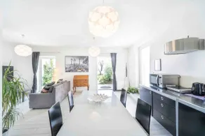 La Villa Holiday House - Image 2