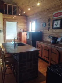 The Connie Cabin - Image 4