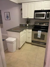 Shadowlawn Villas, Suite II - Image 4
