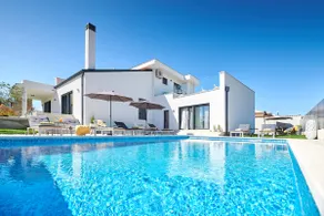 VILLA DOLCEA · Stilfuld villa med privat pool nær Umag - Image 2