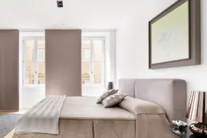 Elegant Open Space with View of Piazza Venezia - Image 3