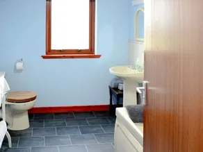 Old armoury guest house - Image 3
