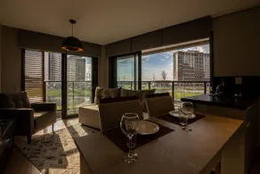 View of Una Park + garage - Image 5