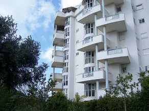 Ramat Poleg, walk to beach - Image 4