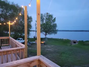 Modern Retreat on Lake Superior, close to snowmobile trails - Image 3
