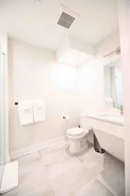 Unit 101 · Renovated, 1 mile from YALE! - Image 5