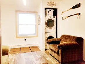 *Little Betsy cabin on Lake Superior sandy beach & EV Charger* - Image 5