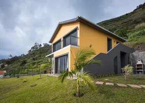 Spazioso appartamento con 1 letto con fantastica vista mare a 180 ° e Arco da Calheta - Image 2