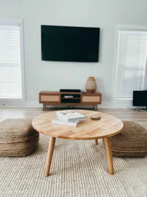 Cozy Coastal Bungalow - Image 4