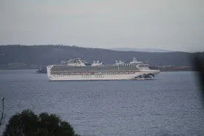 Hobart area, beach and mountain views. - Image 2