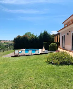Villa with swimming pool in Golf Resort - Image 2