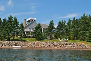 CASA DE LUXO COM CASA DE VISITAS NA PROPRIEDADE DA ILHA ACADIANA - Image 2