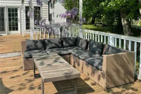 Farmhouse: cedar hot tub, fire pit, pond - Image 4