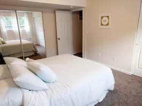 Clean and spacious home away from home! - Image 2