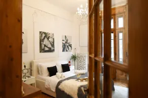 Victoriei Old Town Apartment - Image 3