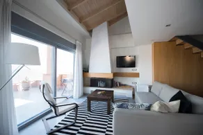 Seafront penthouse - Image 4