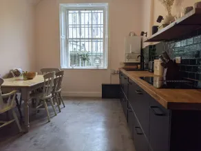 Period flat in heart of Edinburgh - Image 2