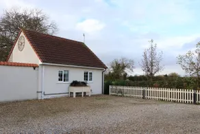 Private Self-catered 2 Bedroom Annex & Summerhouse - Image 3