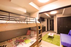 Private cozy room with free wifi & Netflix streams, 5mins from the train station - Image 3