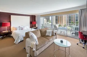@ Marbella Lane Executive Suite, Steps to Beach - Image 3