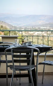 Comfortable home in a beautiful environment - Image 3
