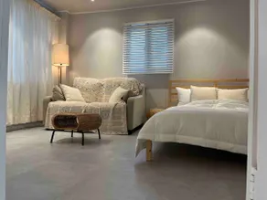 Red rose house, one stop to Hongdae, 2 minutes to DMC station - Image 3