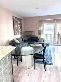 Relaxing Condo on La Costa - Image 3