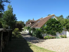 House in the heart of the Châteaux de la Loire - Image 5