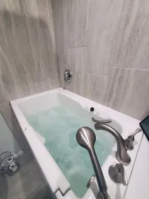 Delightful Private Suite Escape - Image 2