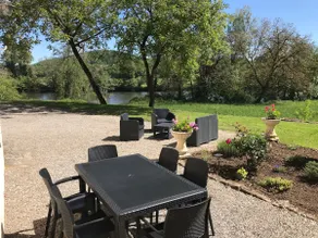 Nice air-conditioned house on the river bank - Image 4