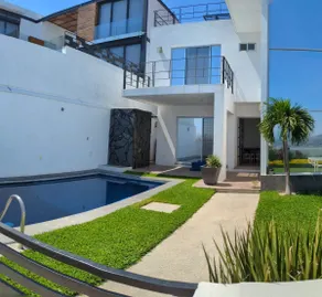 Entire house for large family, in private! - Image 2