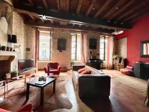 Historic Beaune loft. Air conditioning - Image 4