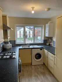 3 Floors Sleeps14 | 3 Baths | Parking Grimsby Clee - Image 4