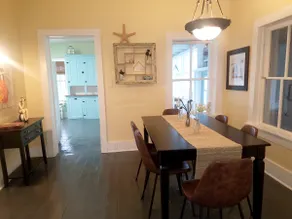 Perfectly located Historical Downtown Cottage - Image 2