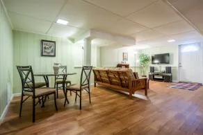 Clean, safe, private basement apartment - Image 3