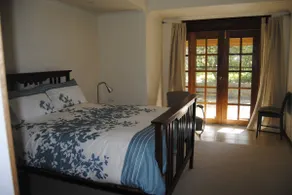 Spacious Rural Retreat on K.I. - Image 3