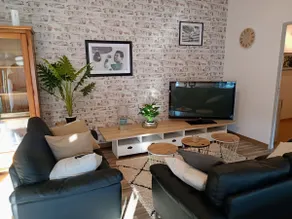 New York T3 Loft with Pool - Image 2