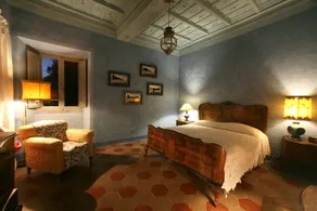 Vintage apartment with three double bedrooms - Image 5