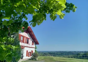Large Studio on the 1st floor of a Basque farmhouse - Image 2