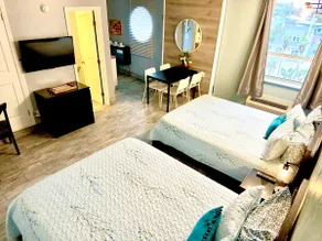Cozy Studio Apartment - Image 2