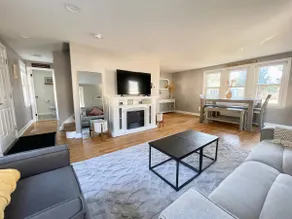 King Beds-Private Home w Office & Fenced Backyard - Image 3