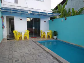 House with swimming pool, barbecue area and home office - Image 3