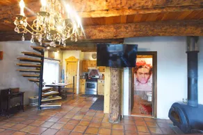 Charming Lodge w Jacuzzi, Walk to Arroyo Seco - Image 4