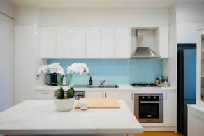 Inner-city Townhouse - Image 3