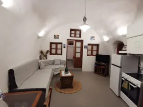 Tzannis Cave House - Image 2