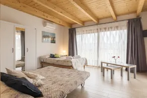 Peperino Attic Flat - Image 4
