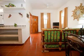 Los Sueños- safe, quiet & clean- 1 block to the beach! - Image 5