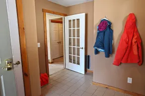 Beautiful 4 BR Townhome minutes from Mt Snow - Image 5