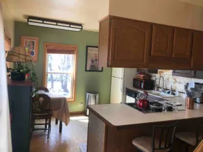 Lovely apartment above Gelato Shop. Walk to shops - Image 5