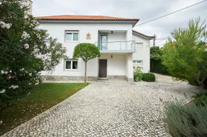 Beautiful family Villa with a pool - Image 4